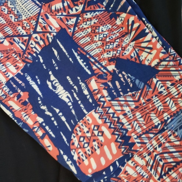 TC LuLaRoe Leggings - Picture 2 of 2